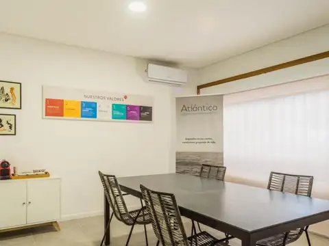 Local en Venta en Tres Cruces, USD 180.000