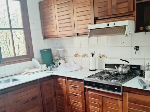 Casa 5 ambientes con 2 baños