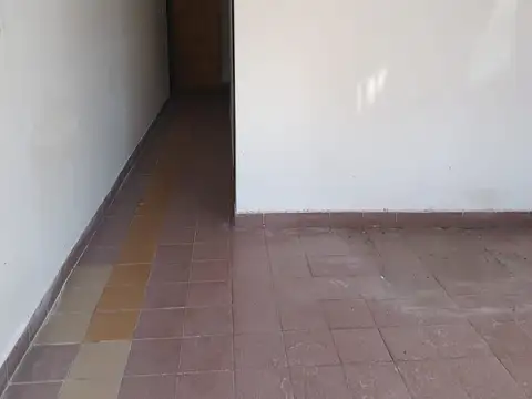 Departamento en Alquiler en Rafael Castillo, $ 200.000