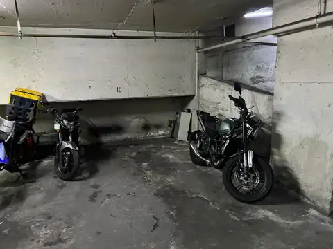 COCHERA VENTA BALVANERA AMPLIO ESPACIO Y RAMPA