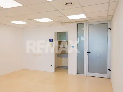 EN VENTA OFICINAS C/ COCHERAS CENTRO ALTO NEUQUÉN