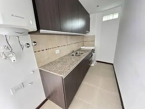 Depto Tipo Casa en Venta en Alberdi, USD 57.000
