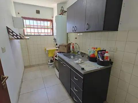 Departamento en Alquiler en Isidro Casanova, $ 460.000