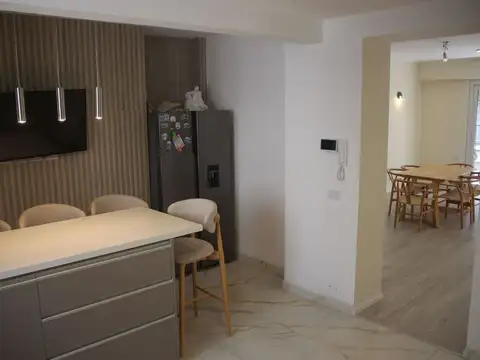 Departamento 4 ambientes con 2 baños