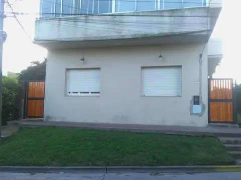 J Mariano Serrano entre Guernica y Mario Bravo