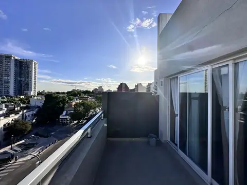 Monoambiente piso alto con balcón en Venta - Vista Abierta
