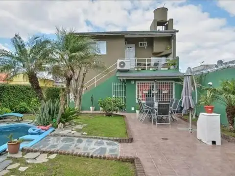 VENTA CASA EN BLOCK - LOS POLVORINES