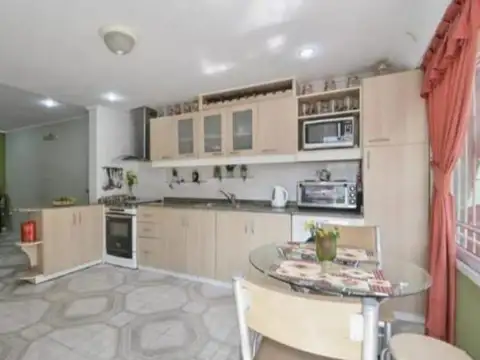 Casa en Venta en Los Polvorines, USD 270.000