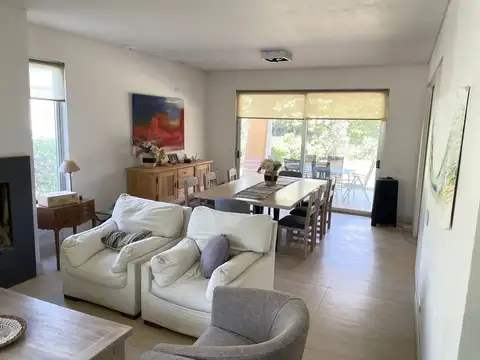 Venta Casa Dalvian Zona VIP, CIudad Mendoza
