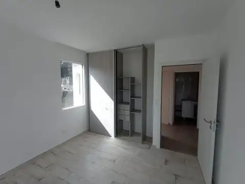 Av Jorge Newbery , Piso PB