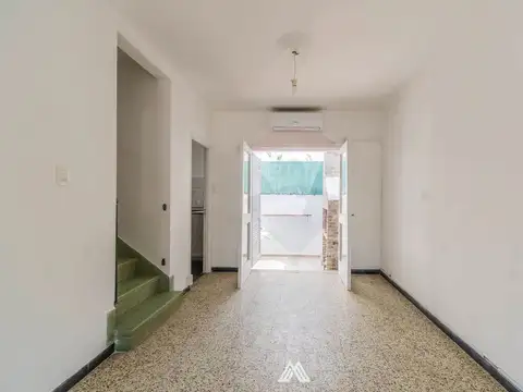Casa 4 ambientes con 1 baño