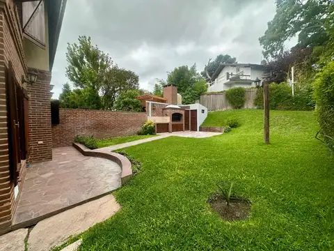 Casa en Venta en Villa Gesell, USD 210.000