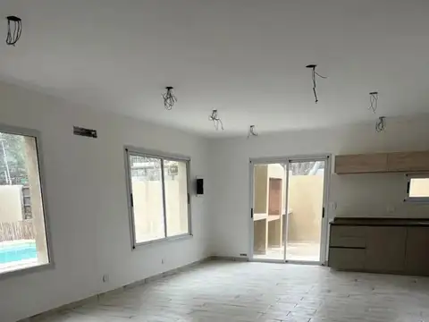 Casa en Alquiler de 3 dormitorios