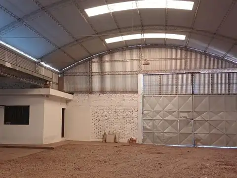 Galpon en Venta en Luzuriaga, USD 180.000