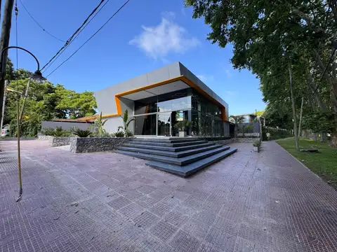 Av. Libertador al 2600