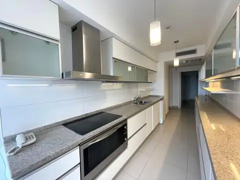 Departamento en Alquiler con 2 cocheras
