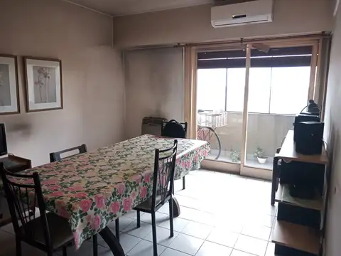 Departamento 3 amb. contrafrente con balcón y baulera