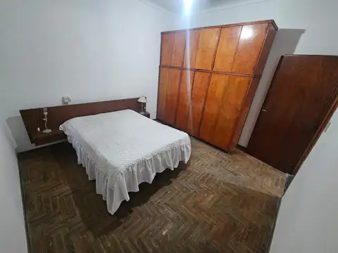 Depto Tipo Casa en Venta 50 años
