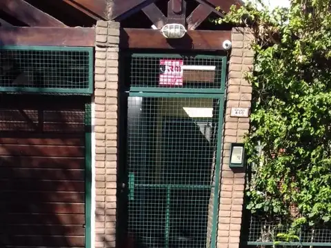 CASA EN VENTA A METROS DE AVENIDA ROCA-HURLINGHAM