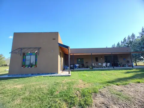 Casa en Venta con 1 cochera