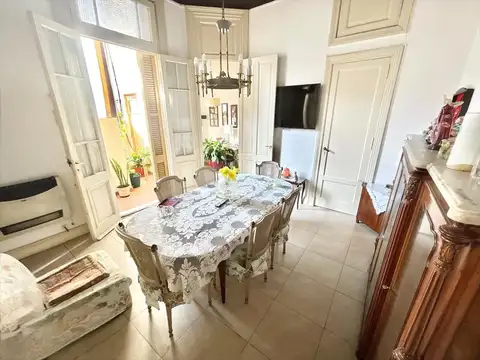 PH DE 82 M² - DOS PLANTAS C/ TERRAZA Y QUINCHO