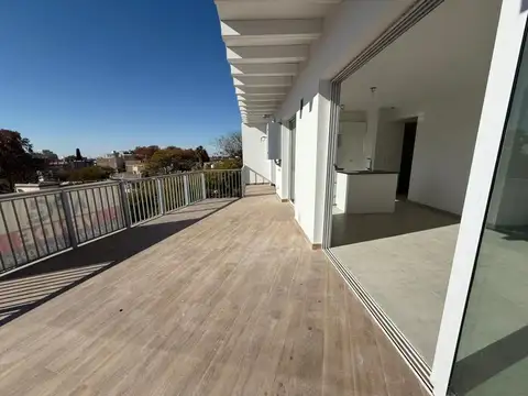 Departamento 4 ambientes con 2 baños