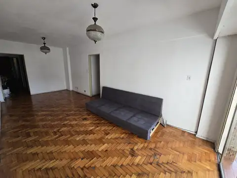 Av 25 De Mayo 300, Piso 3