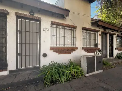 Duplex 2 Ambientes con Patio en Venta - Castelar Sur