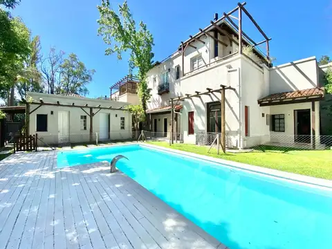 Departamento en Alquiler con 1 cocheras