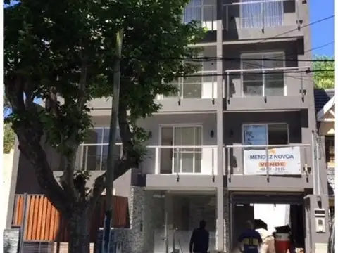 MONOAMB CON COCHERA EN ALQUILER