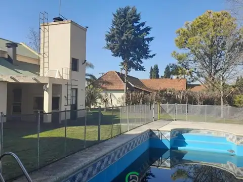 Casa en Alquiler en Country Club Banco Provincia, USD 1.200