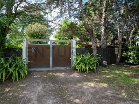 465 e/ 11 y 13 1600, Piso 0