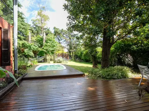 Casa en Venta con 1 cochera