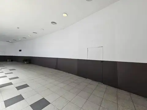 Local en Alquiler en Olivos, $ 5.900.000