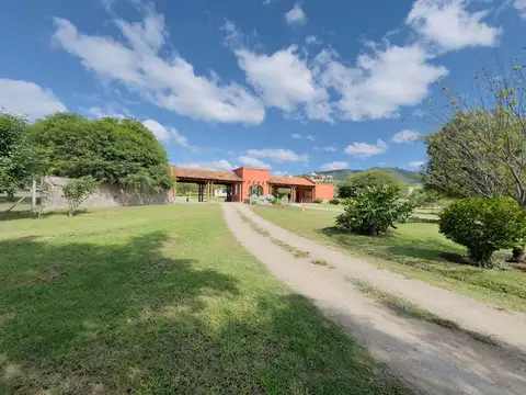 Zona Norte. Av. Asunción. Colectora RN N° 9. Lote 100