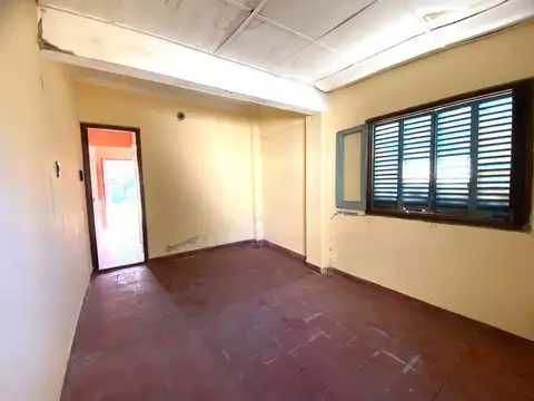 VENTA CASA EN EL CENTRO DE MORENO