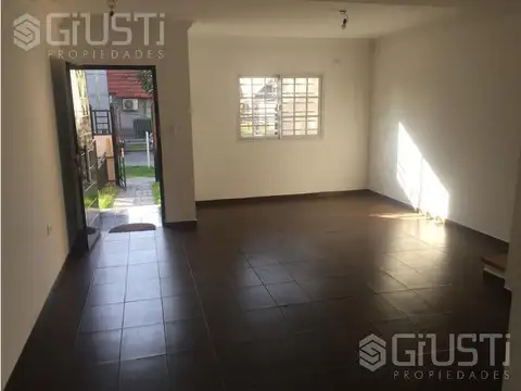 Depto Tipo Casa en Venta de 4 ambientes