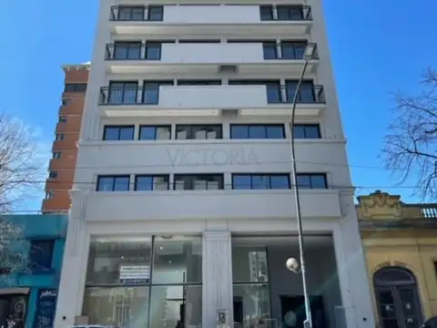 7 e/ 39 y Plaza Olazábal- DEPTO DE 3 DOR