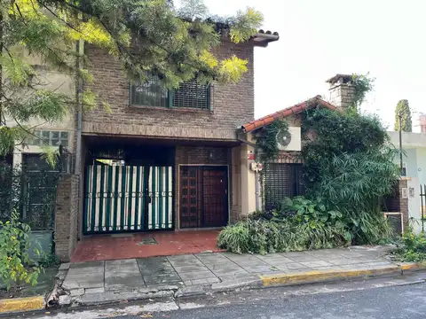 Venta de Casa 4 ambientes Hurlingham Barrio inglés