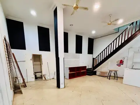 Local en Venta 89 años