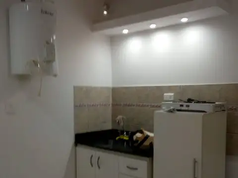 Departamento en Alquiler en Villa Santos Tesei, $ 350.000