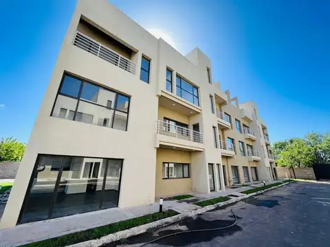 Pandit Nehru 1600, Piso 1°A