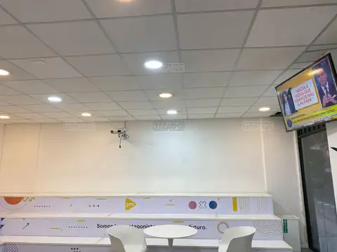 Local en Venta 40 años