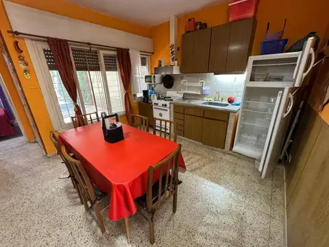 Depto Tipo Casa en Venta con 2 cocheras
