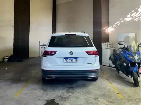 Cocheras Fijas Y Cubiertas En Caballito