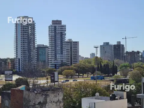 Cochera a la venta en Pichincha