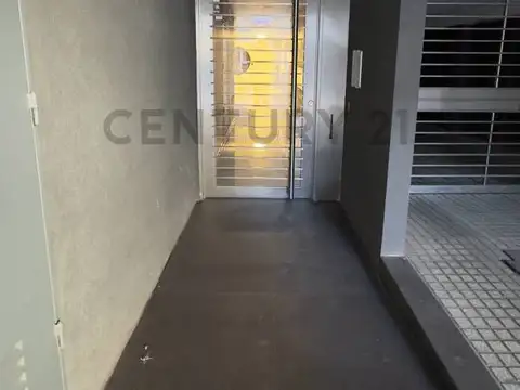 Juan Manuel de Rosasb 1580 100, Piso 0