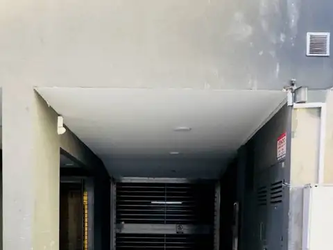 VENTA- Cochera- CENTRO ROSARIO