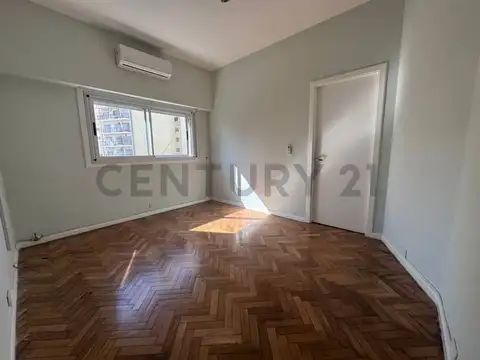 Av Cordoba 3000, Piso 4