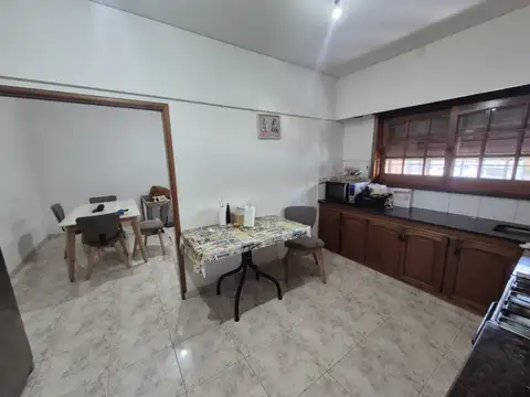 VENTA HERMOSA CASA MERLO CENTRO APTA CREDITO BANCARIO
